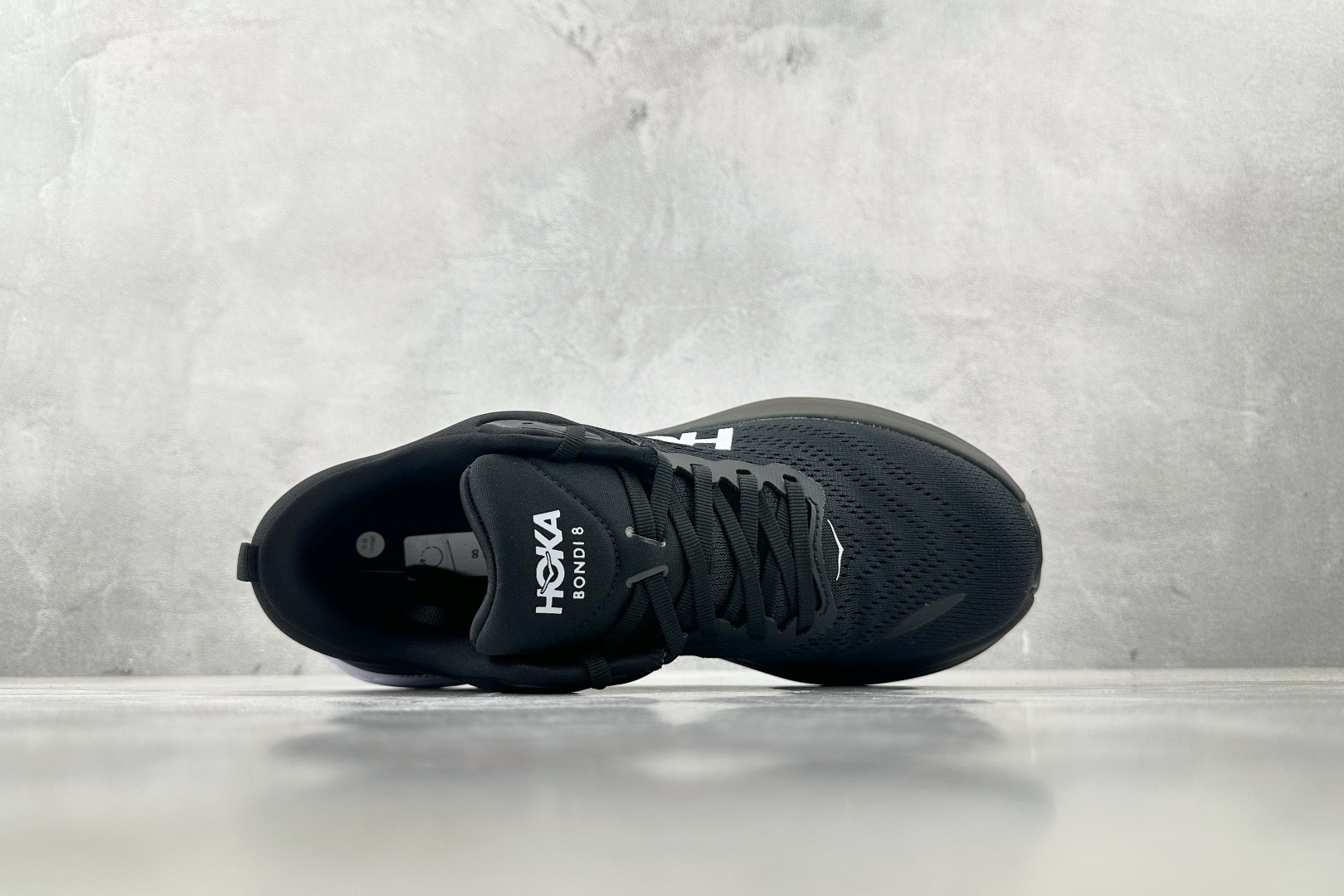 HOKA ONE ONE Bondi 8黑白 1123202-BWHT