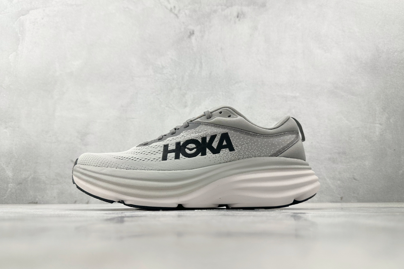 HOKA ONE ONE Bondi 8 灰色 1123202-SHMS