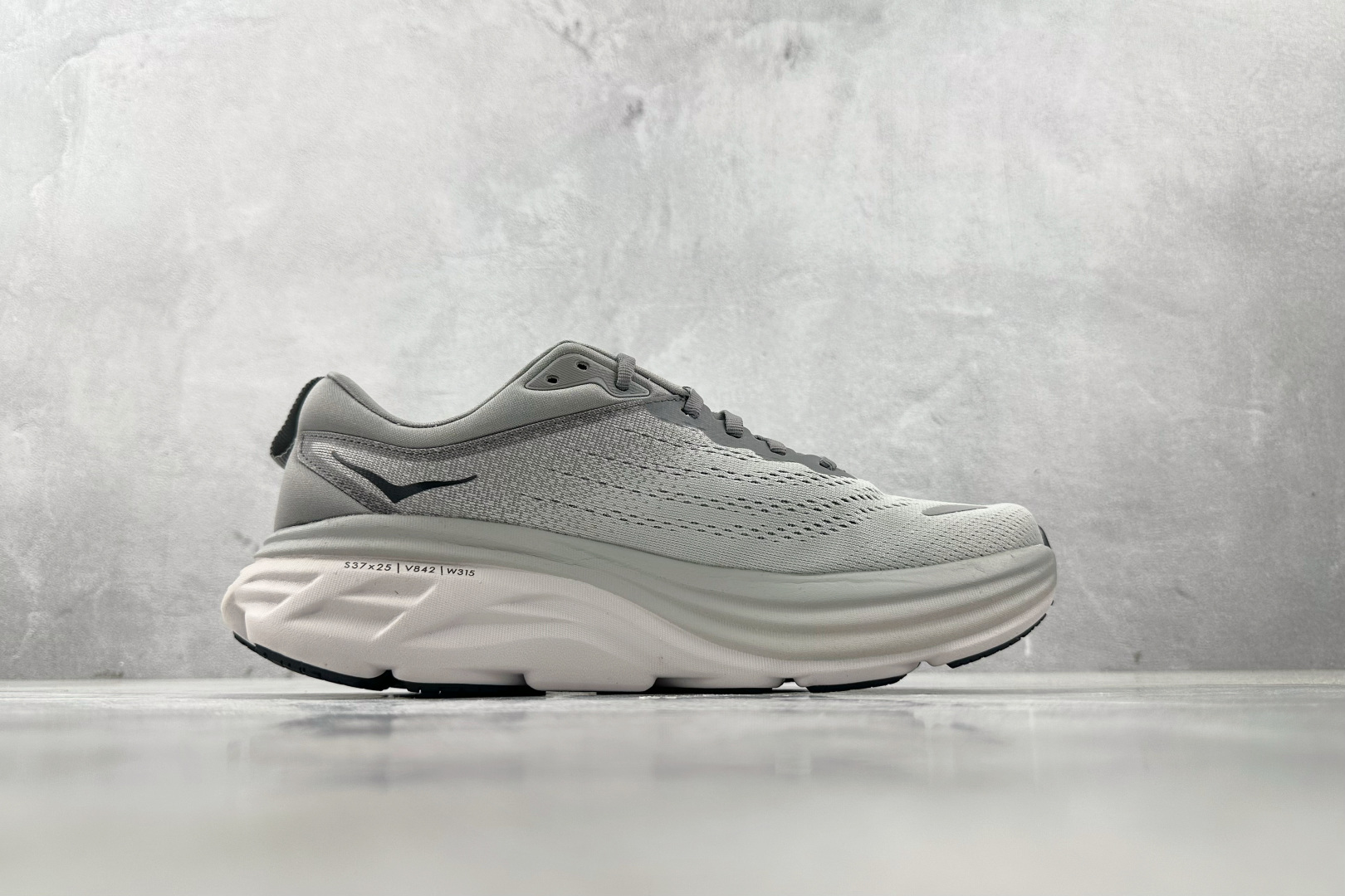 HOKA ONE ONE Bondi 8 灰色 1123202-SHMS