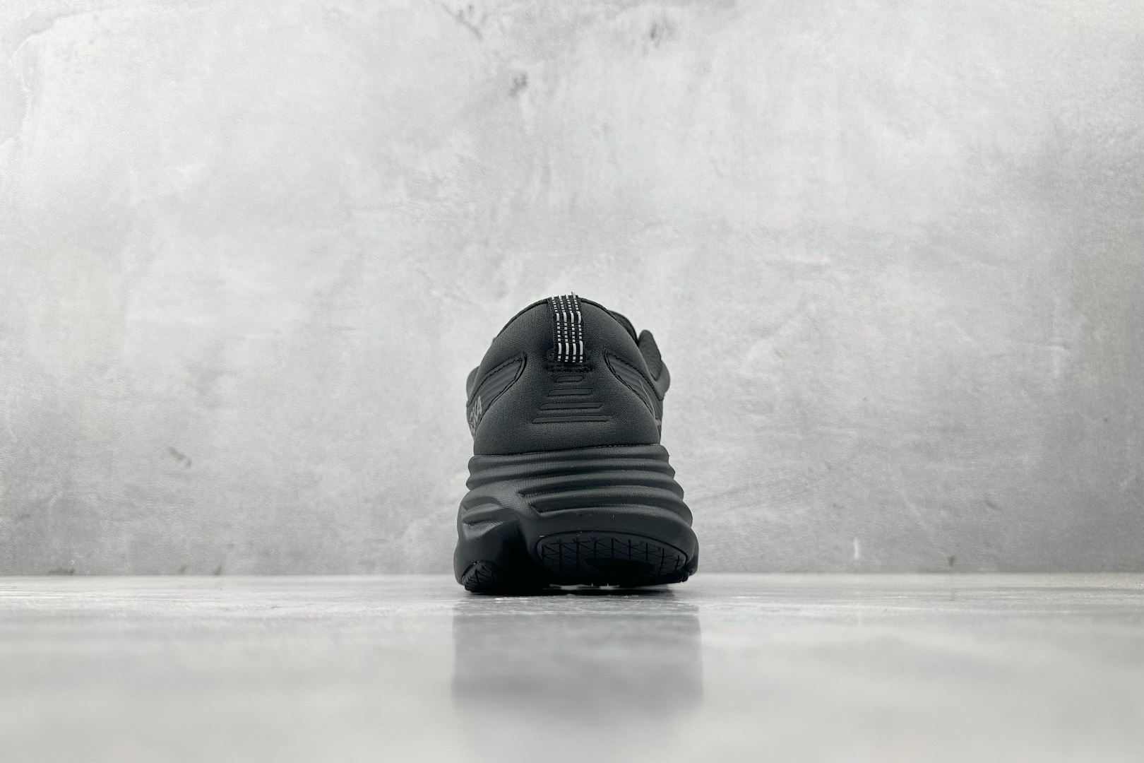 HOKA ONE ONE Bondi 8 黑色 1155391-BBLC