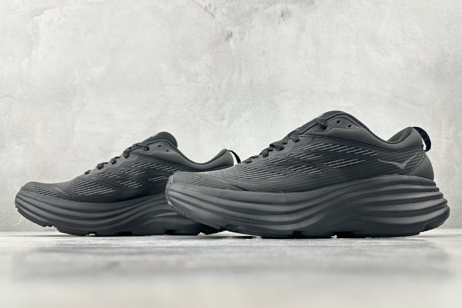 HOKA ONE ONE Bondi 8 黑色 1155391-BBLC