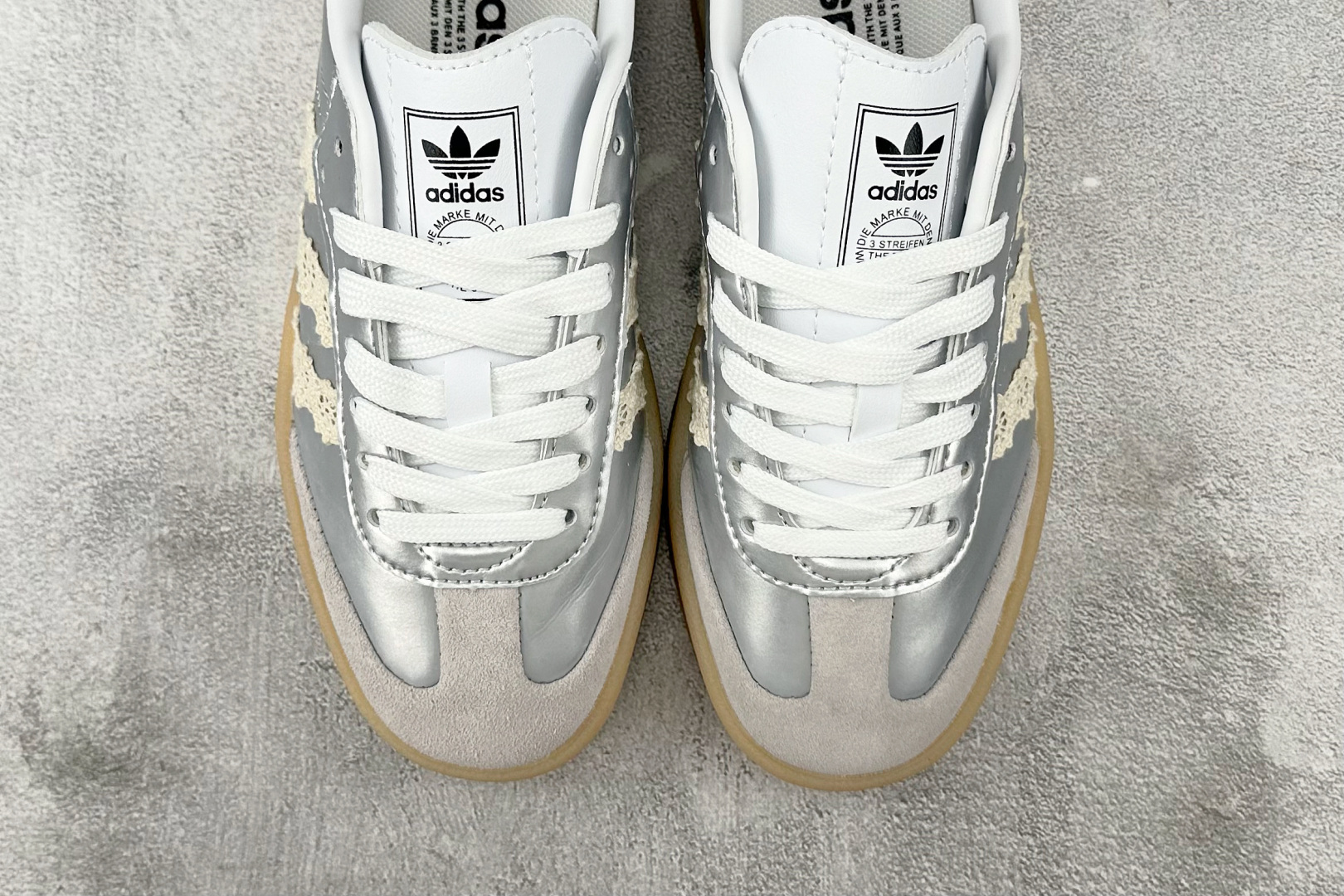 出口订单 【定制球鞋】adidas originals SAMBAE 银色少女 银色 IG5744