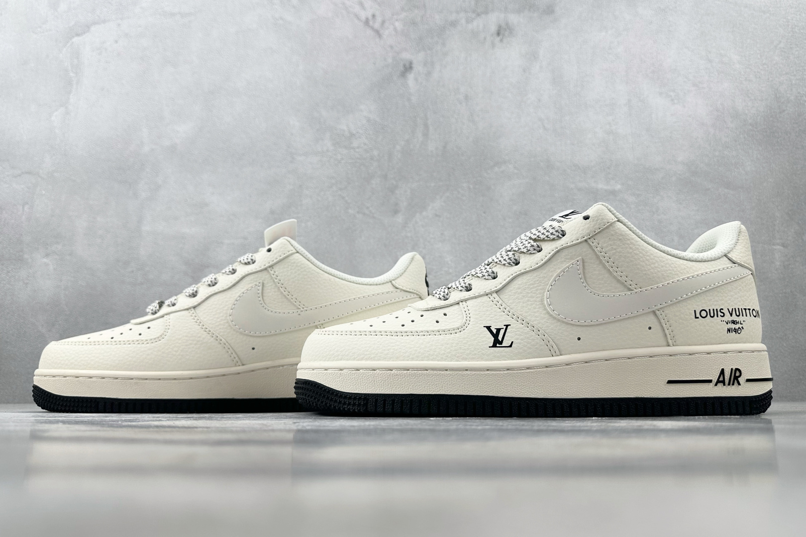 260 Nike Air Force 1'07 LV 联名 米白 XX3168 139 尺码：36 36.5 37.5 38 38.5 39 40 40.5 41 42 42.5 43 44 44.5 45 编码：36