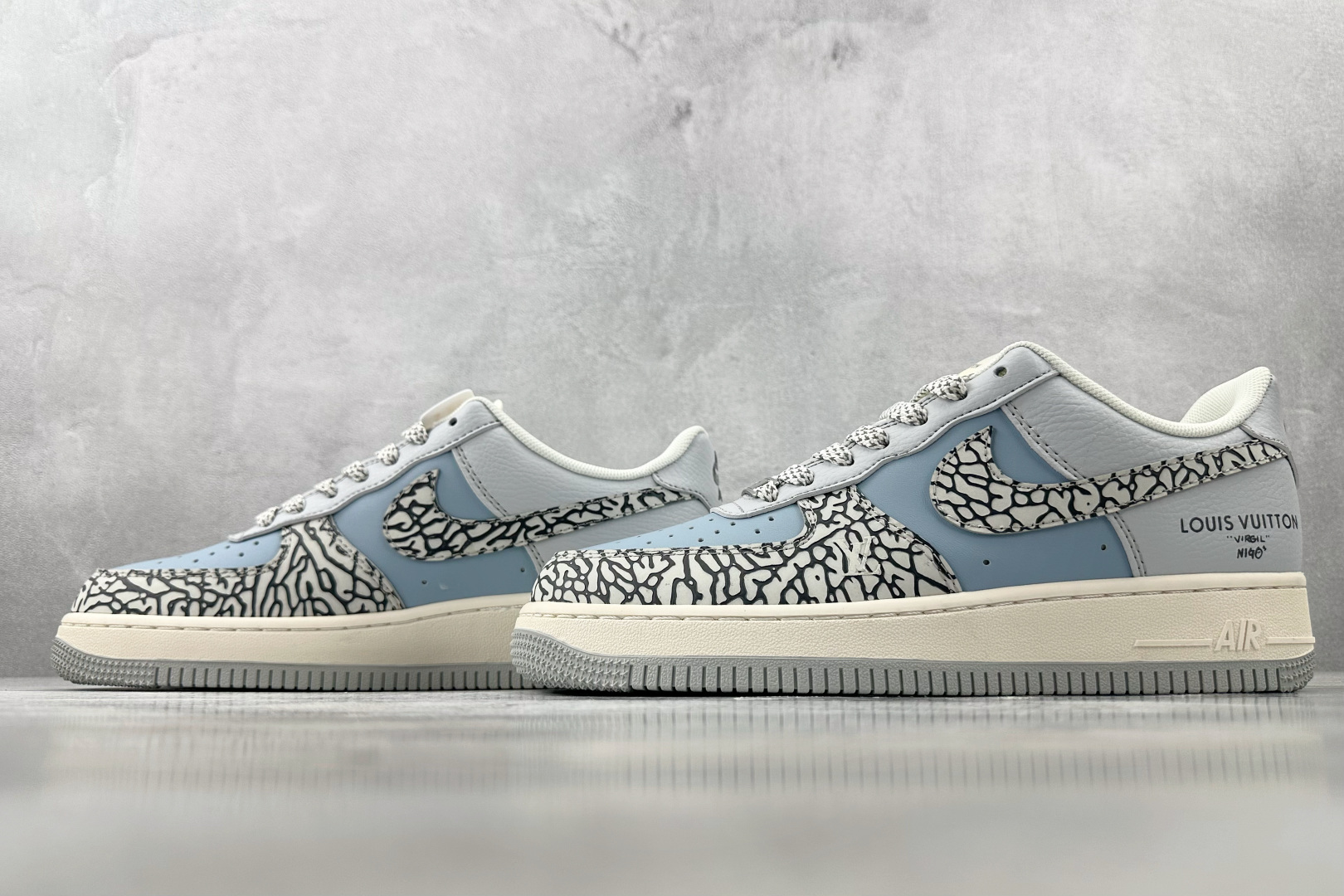 Nike Air Force 1'07 LV 联名 黑蓝灰 ZH2598 307 尺码：36 36.5 37.5 38 38.5 39 40 40.5 41 42 42.5 43 44 44.5 45 编码：36