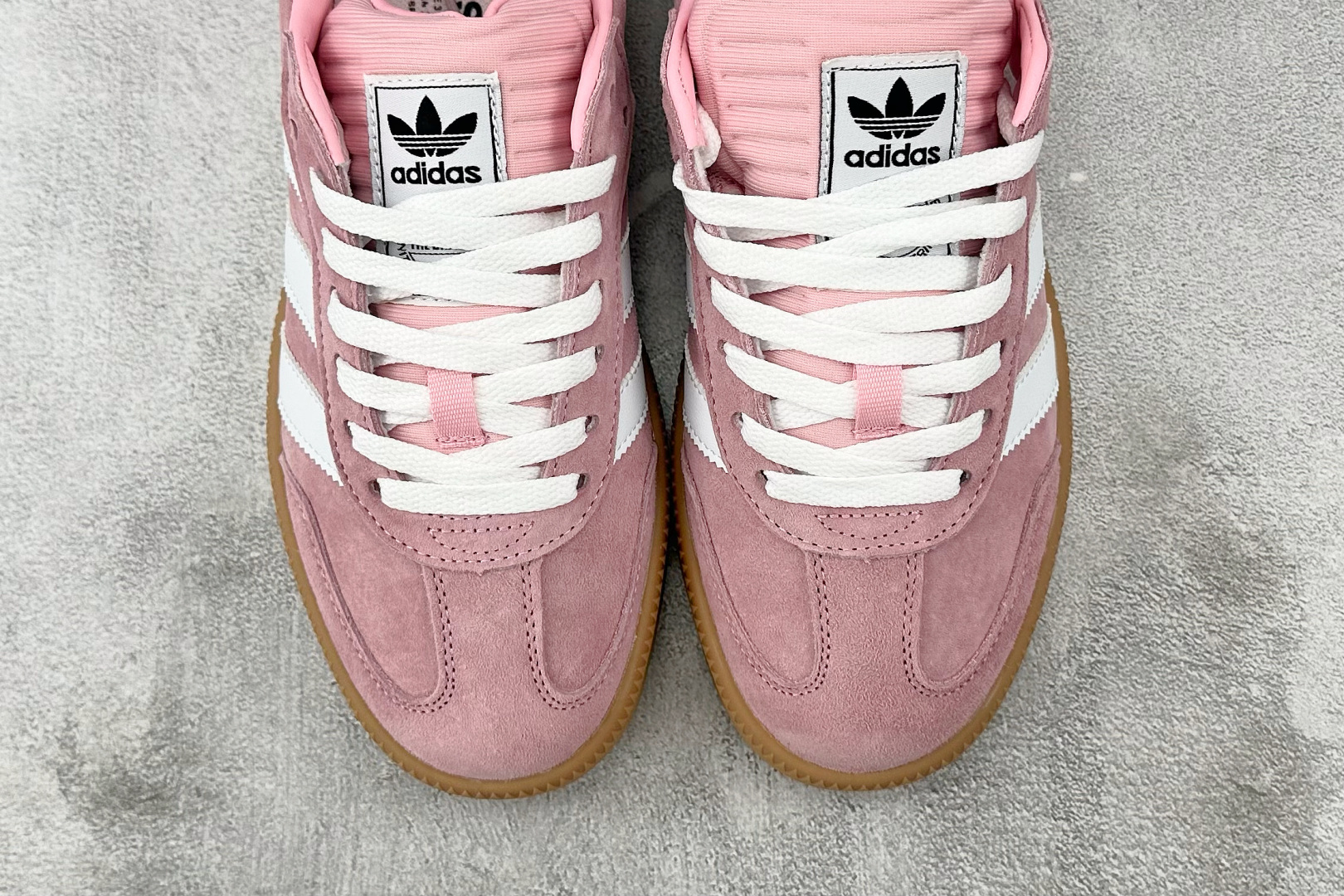 出口订单 adidas originals SAMBA OG 粉色 IE1576 尺码：36 36.5 37 38.5 39 40 40.5 41 编码：26