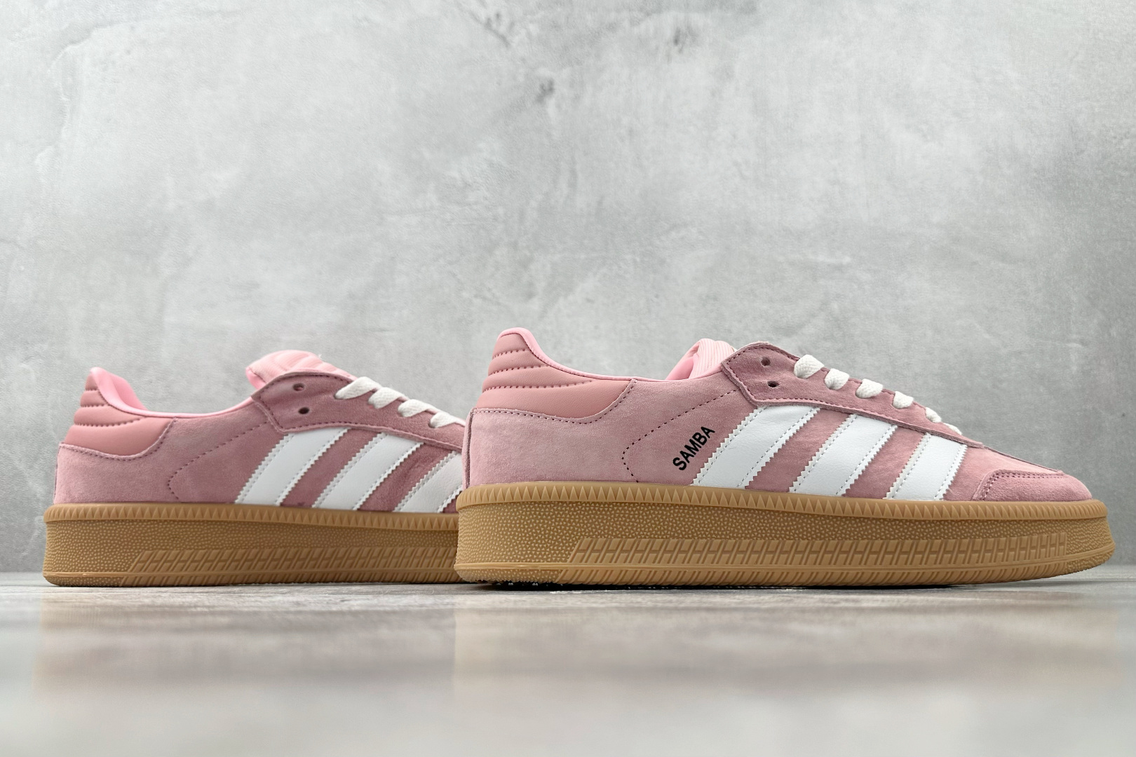 出口订单 adidas originals SAMBA OG 粉色 IE1576 尺码：36 36.5 37 38.5 39 40 40.5 41 编码：26