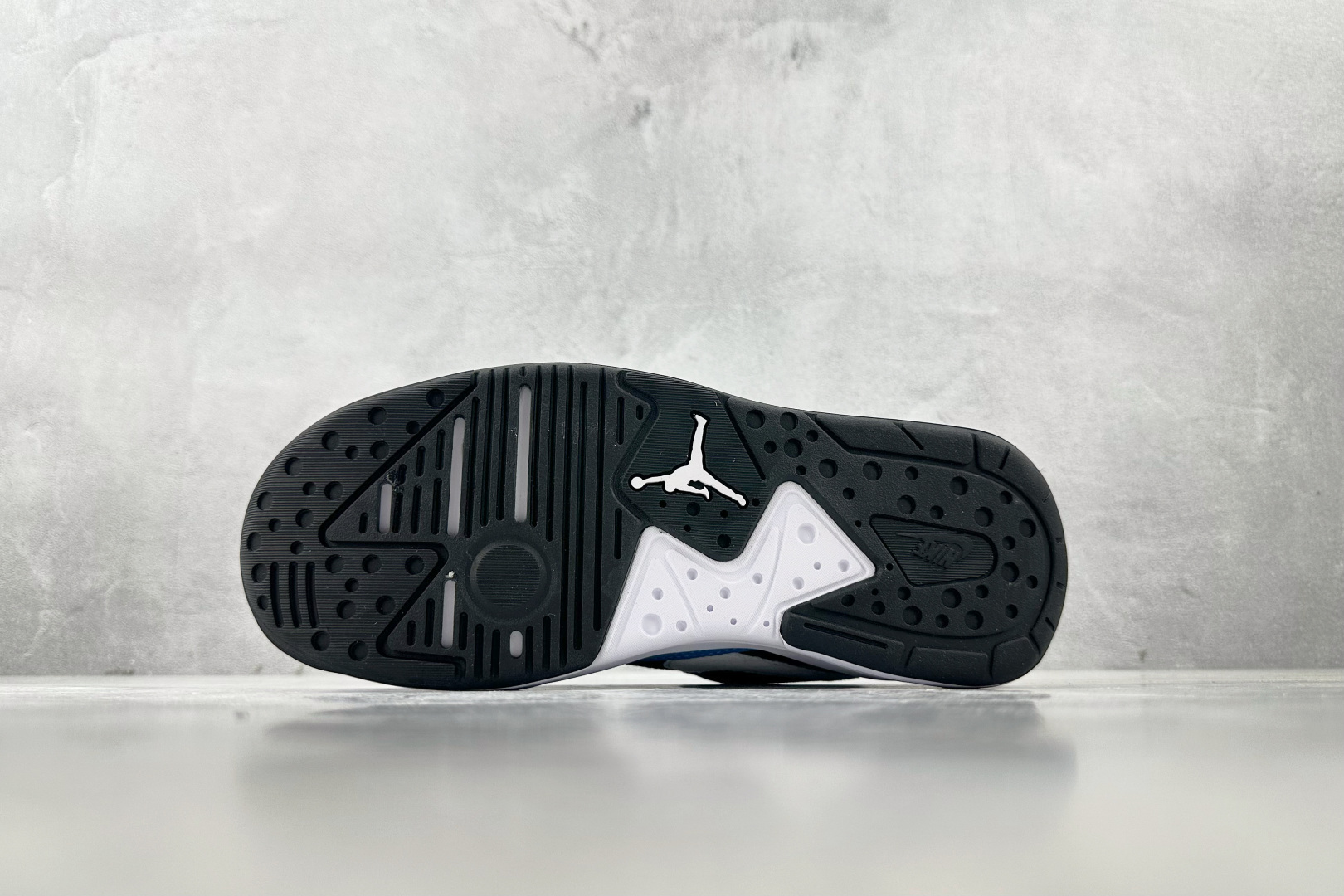 东南亚订单 Jordan CMFT Era 蓝白色 HJ6777-004