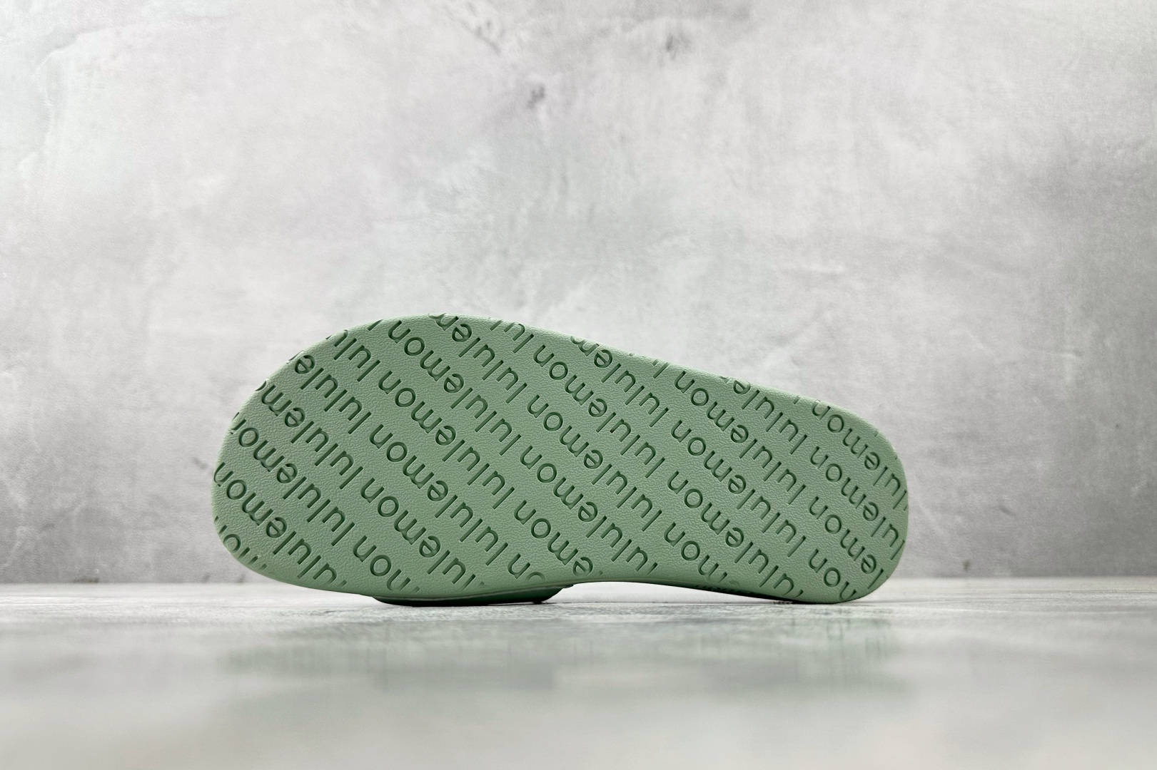 lululemon露露乐蒙 restfeel slide蓝绿色 LM9ANHS