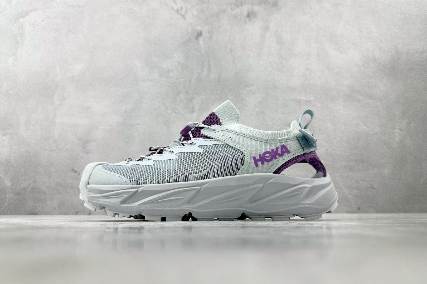 H 版 本地
HOKA ONE ONE HOPARA 2 霍帕拉 蓝色

货号：-INM
尺码：36 3
