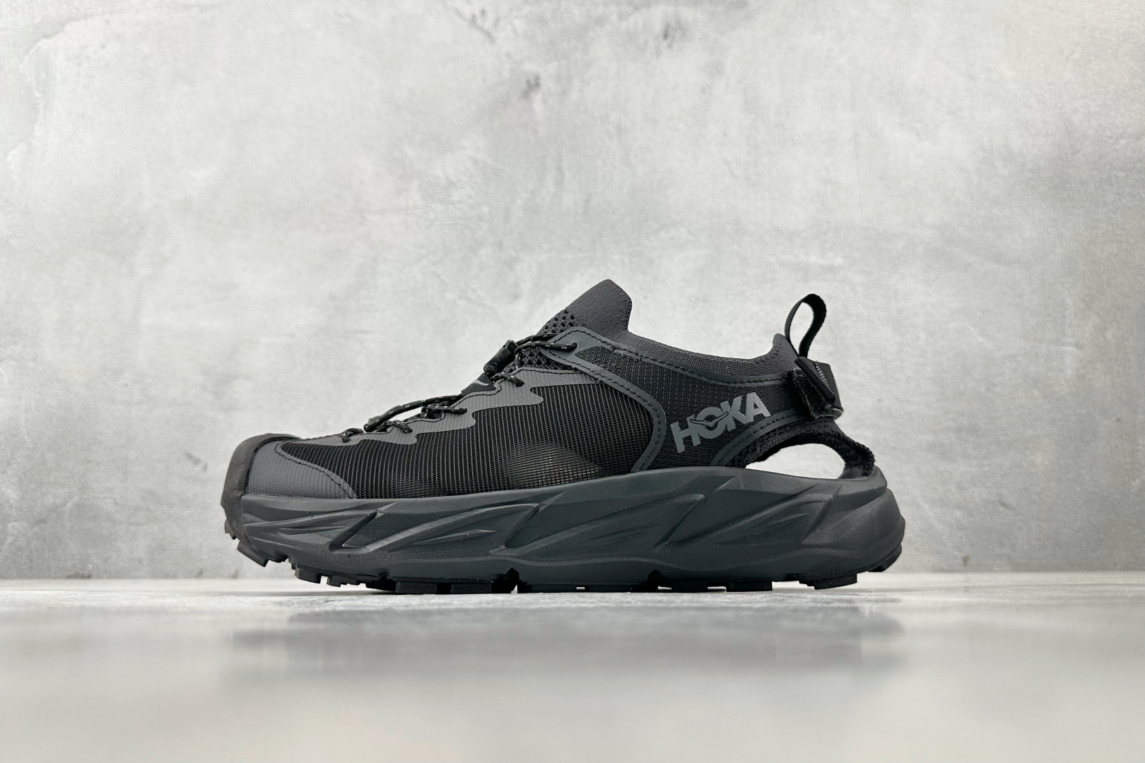 H 版 本地
HOKA ONE ONE HOPARA 2 霍帕拉 黑色

货号：-BBLC
尺码：36 