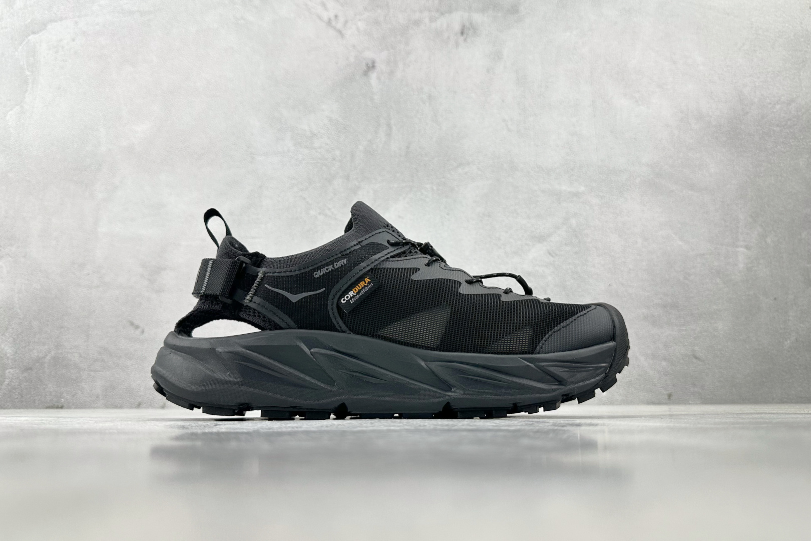 H 版 本地
HOKA ONE ONE HOPARA 2 霍帕拉 黑色

货号：-BBLC
尺码：36 