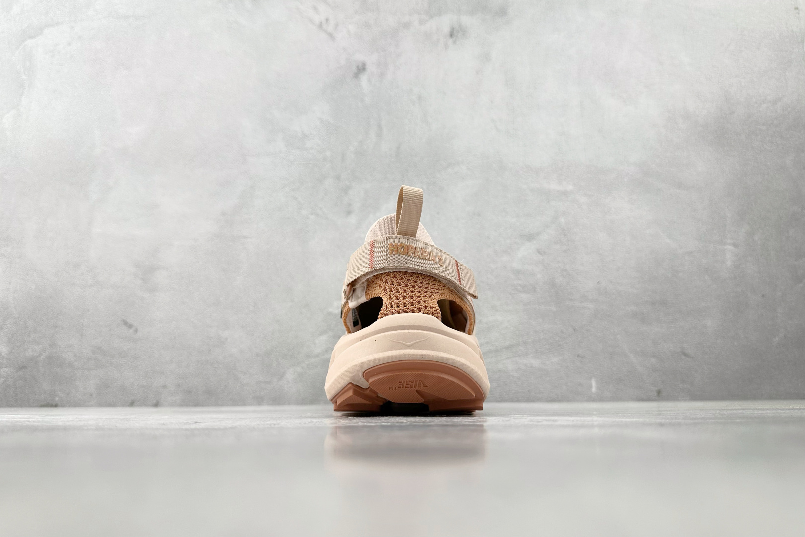H 版 本地
HOKA ONE ONE HOPARA 2 霍帕拉 粉色

货号：-CMCD
尺码：36 