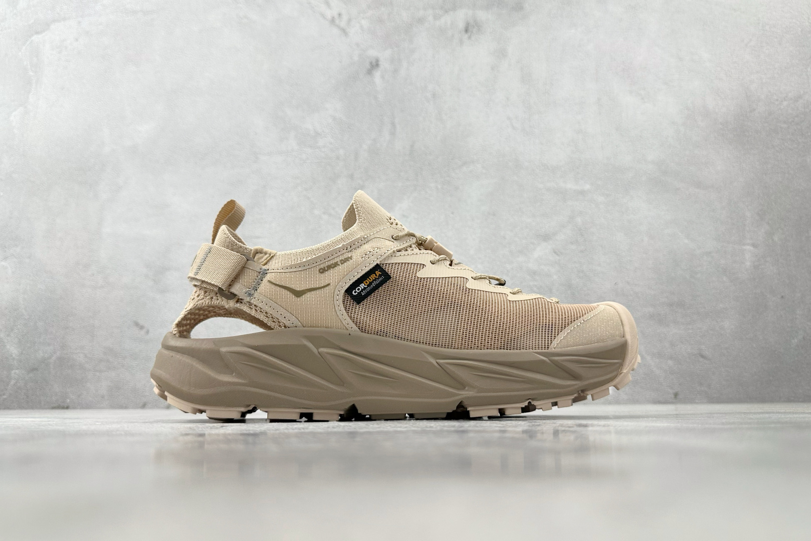 H 版 本地
HOKA ONE ONE HOPARA 2 霍帕拉 沙色

货号：-SSDD
尺码：36 