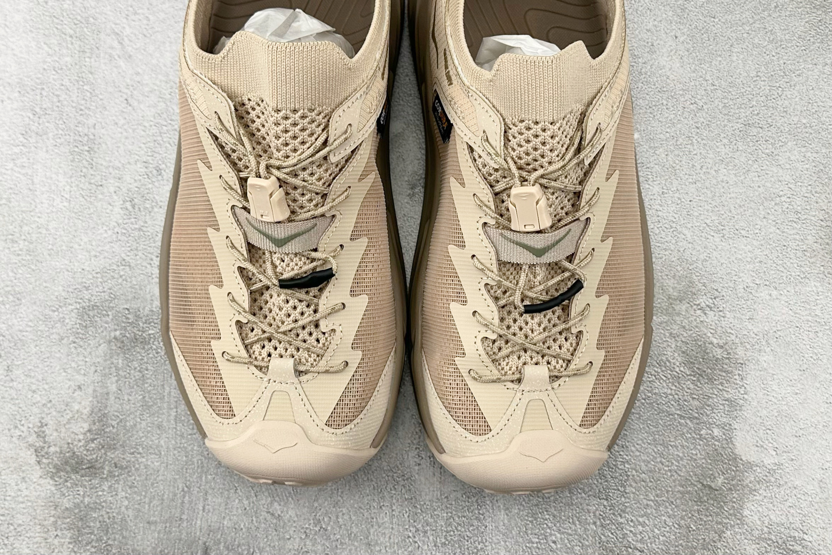 H 版 本地
HOKA ONE ONE HOPARA 2 霍帕拉 沙色

货号：-SSDD
尺码：36 
