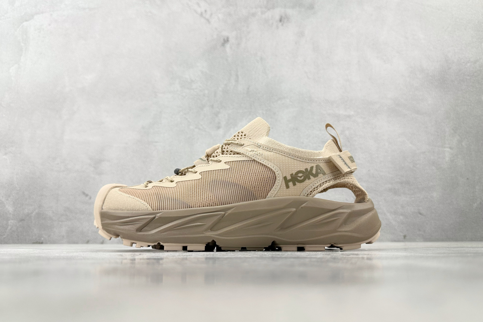 H 版 本地
HOKA ONE ONE HOPARA 2 霍帕拉 沙色

货号：-SSDD
尺码：36 