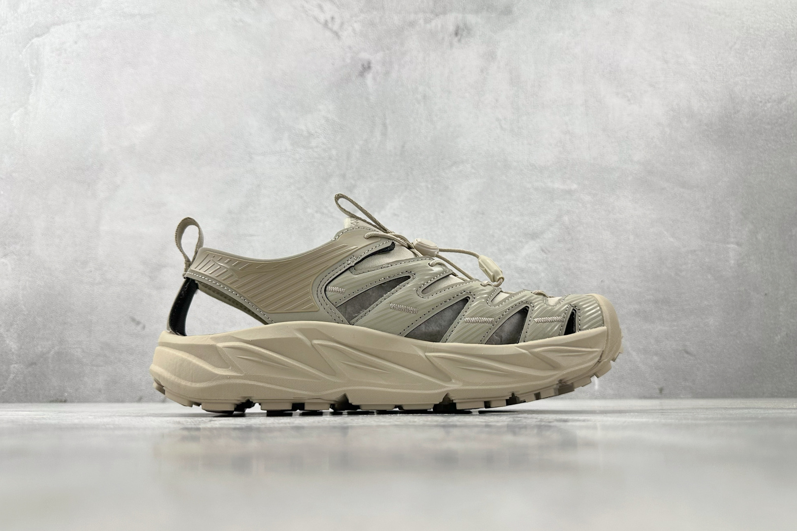H 版 本地
HOKA ONE ONE Hopara OG 霍帕拉 牛津黄

货号：-OTOT
尺码：3