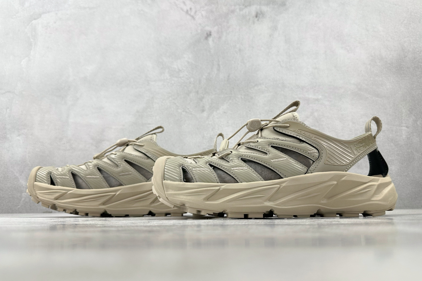 H 版 本地
HOKA ONE ONE Hopara OG 霍帕拉 牛津黄

货号：-OTOT
尺码：3