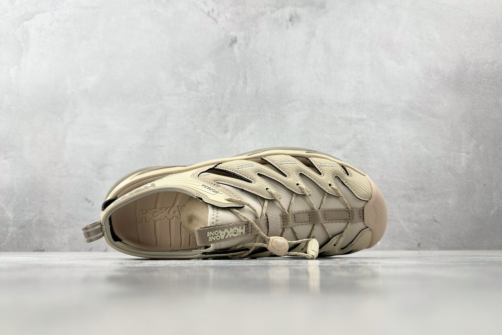 H 版 本地
HOKA ONE ONE Hopara OG 霍帕拉 流沙色

货号：-SSDD
尺码：3
