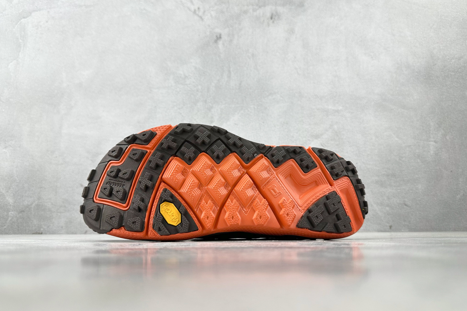 HOKA ONE ONE VIBRAM 棕色 1016311-BROG