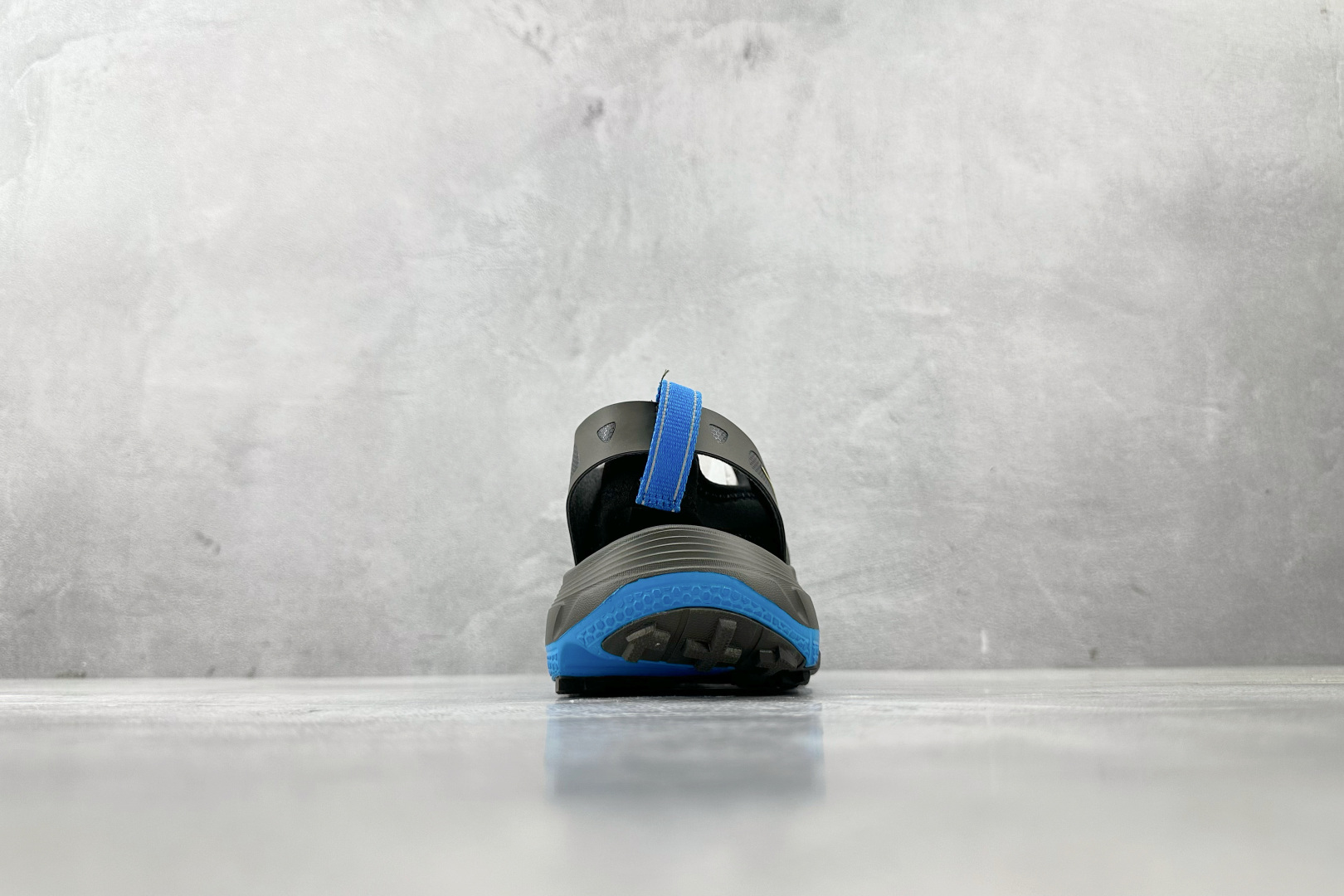 HOKA ONE ONE VIBRAM 褐色 1016311-MBBO