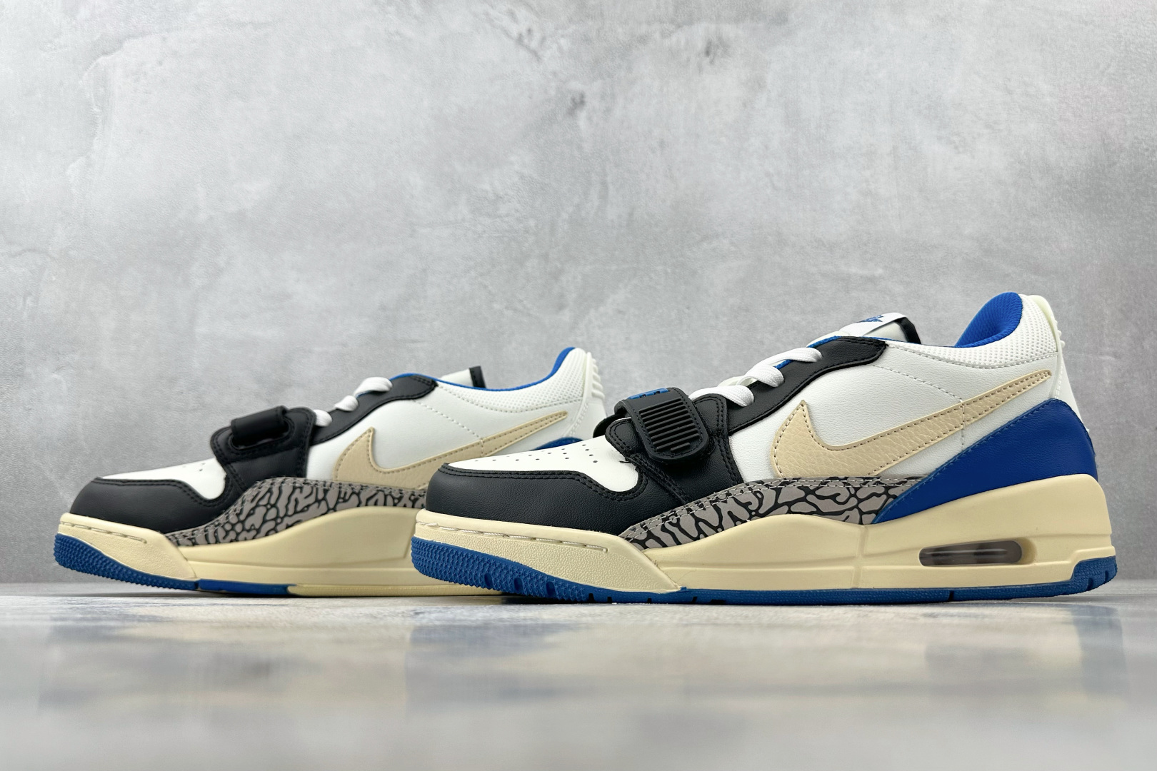 HJ 本地
Jordan Legacy 312 Air Jordan 黑蓝

货号：CD7069 165