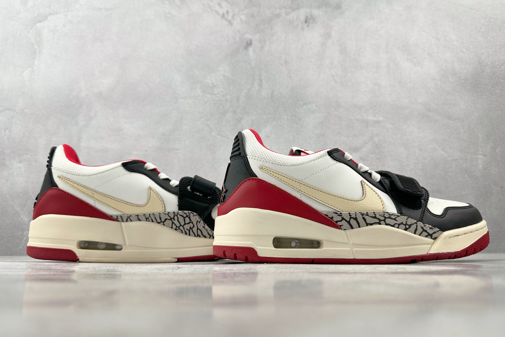 HJ 本地
Jordan Legacy 312 low 黑红色

货号：CD7069 162
尺码：36