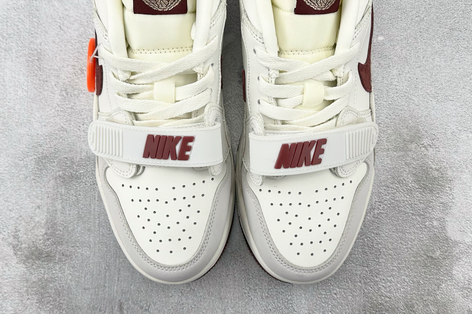 HJ 本地
Jordan Legacy 312 Year Of The Snake“蛇年限定”CNY 米