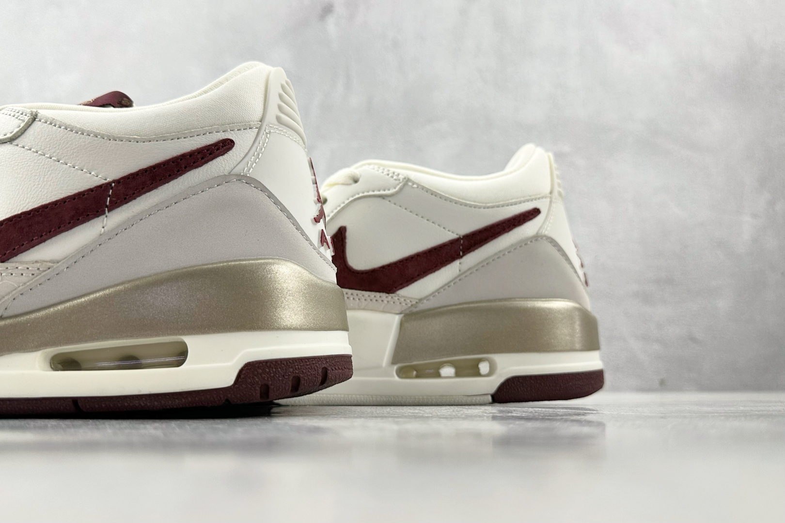 HJ 本地
Jordan Legacy 312 Year Of The Snake“蛇年限定”CNY 米
