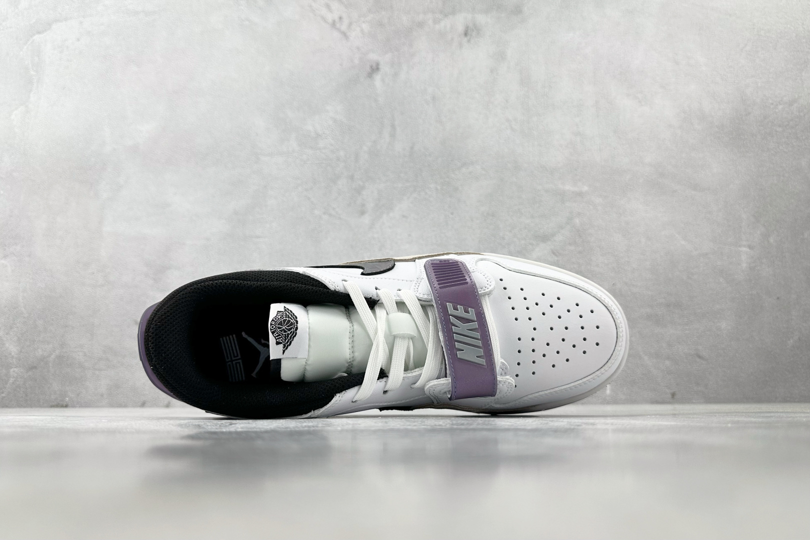 HJ 本地
Jordan Legacy 312 low gc '25th anniversary 大中华