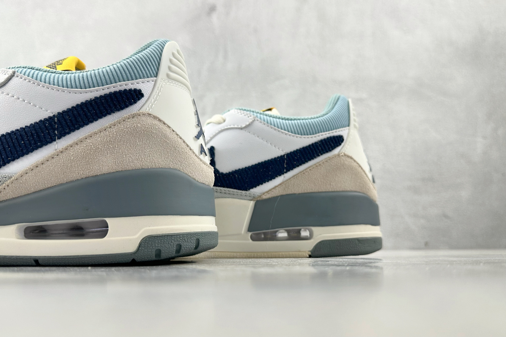HJ 
Jordan Legacy 312 low 米白兰

货号：CD7069 141
尺码：36 3