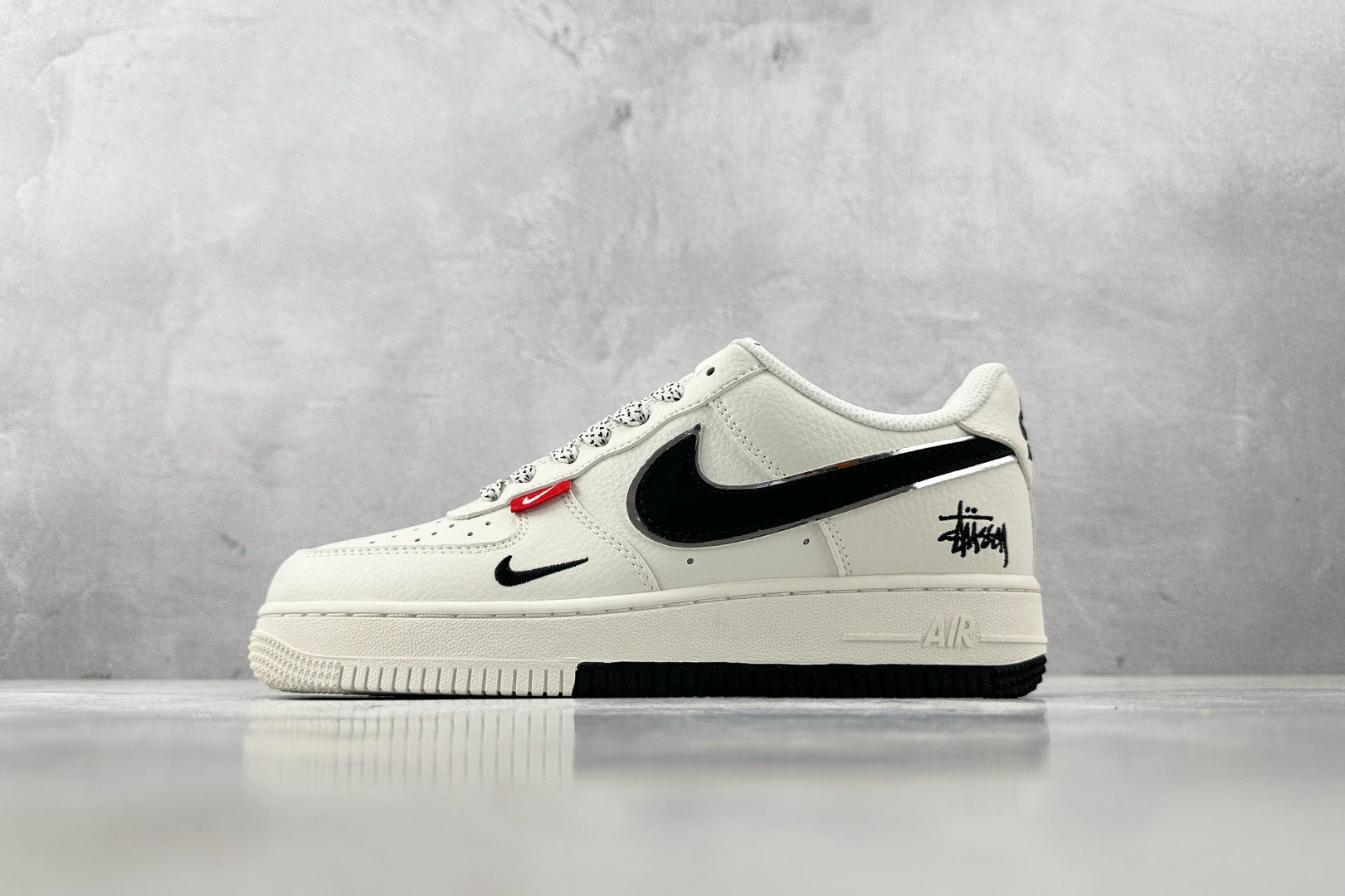 Nike Air Force 1’07 斯图西 联名 米白黑 CS5288-010