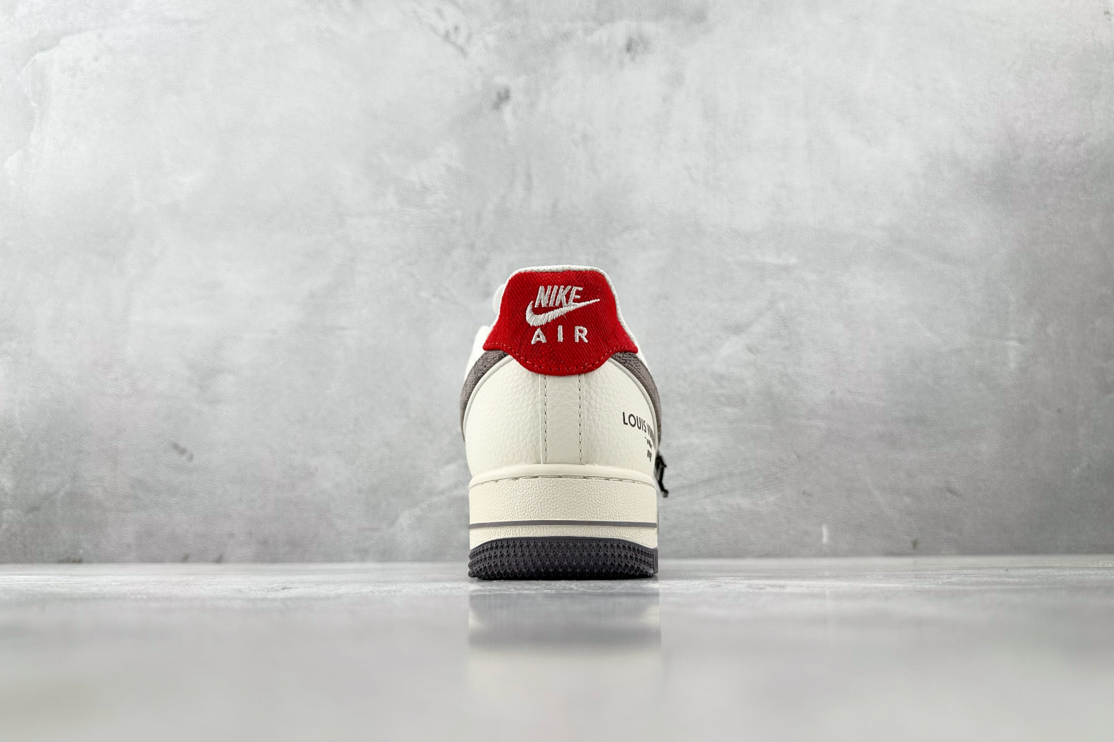 Nike Air Force 1'07 LV 联名 米白棕 XX3168-136