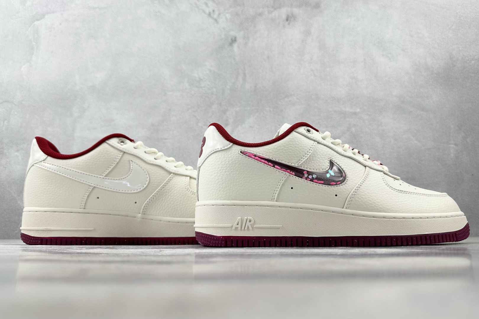 外贸批次 Nike Air Force 1 ”Valentine Day” 白红/白粉 FZ5068-161