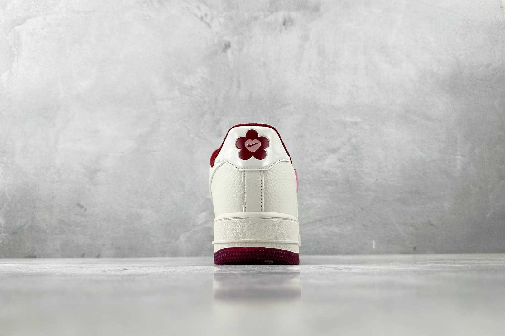 外贸批次 Nike Air Force 1 ”Valentine Day” 白红/白粉 FZ5068-161