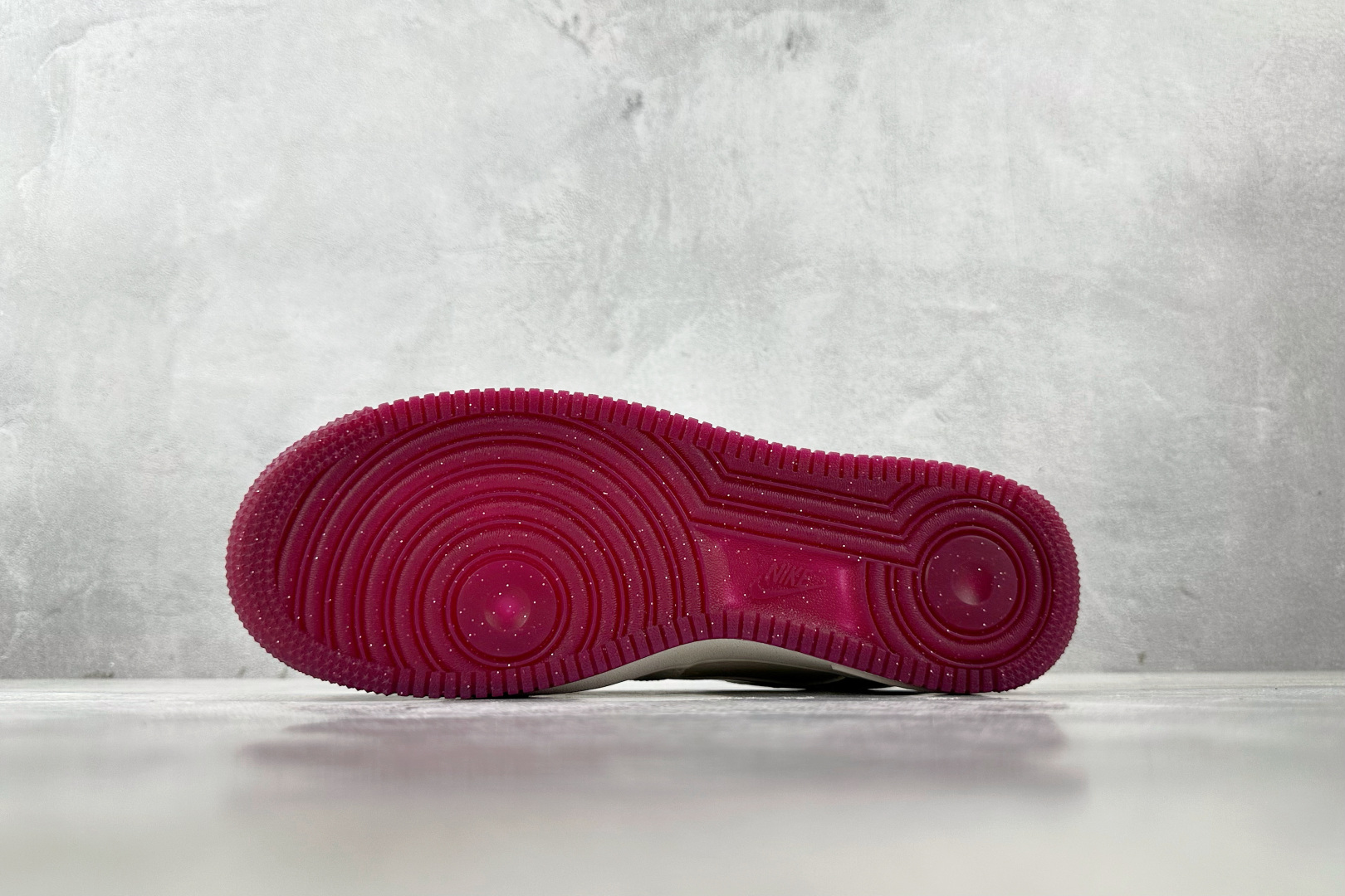 外贸批次 Nike Air Force 1 ”Valentine Day” 白红/白粉 FZ5068-161