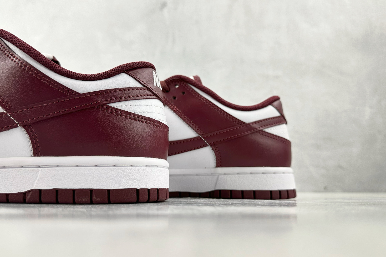 YC 本地
Nike Dunk low retro 褐色

货号：DV0833-115
尺码：40 40