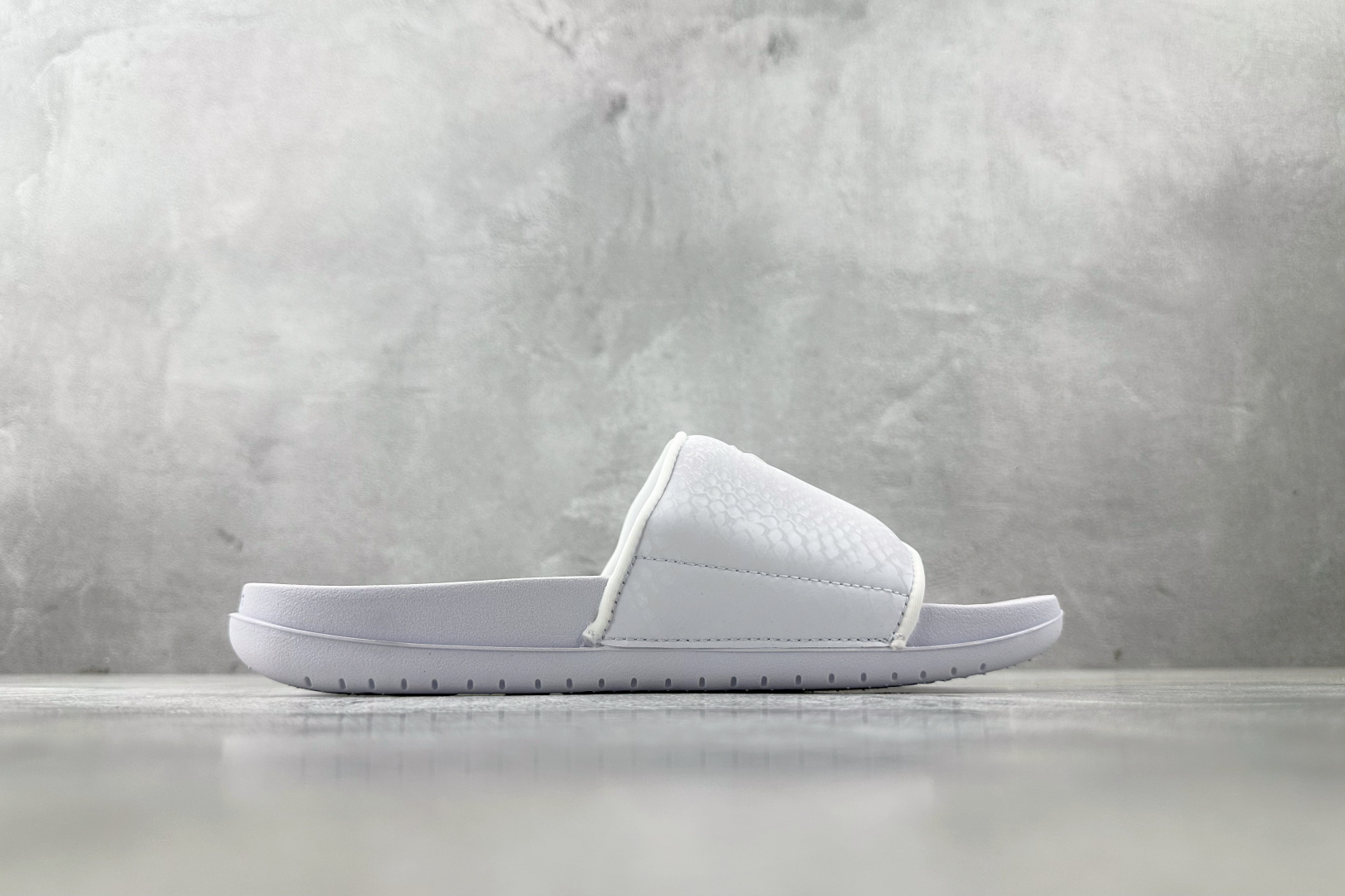 外贸专供 Nike Kobe Offcourt 白色 IF2870-100