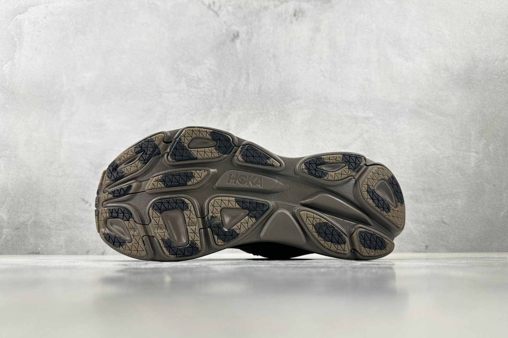 HOKA ONE ONE Bondi 8 褐色 1155391-UBR