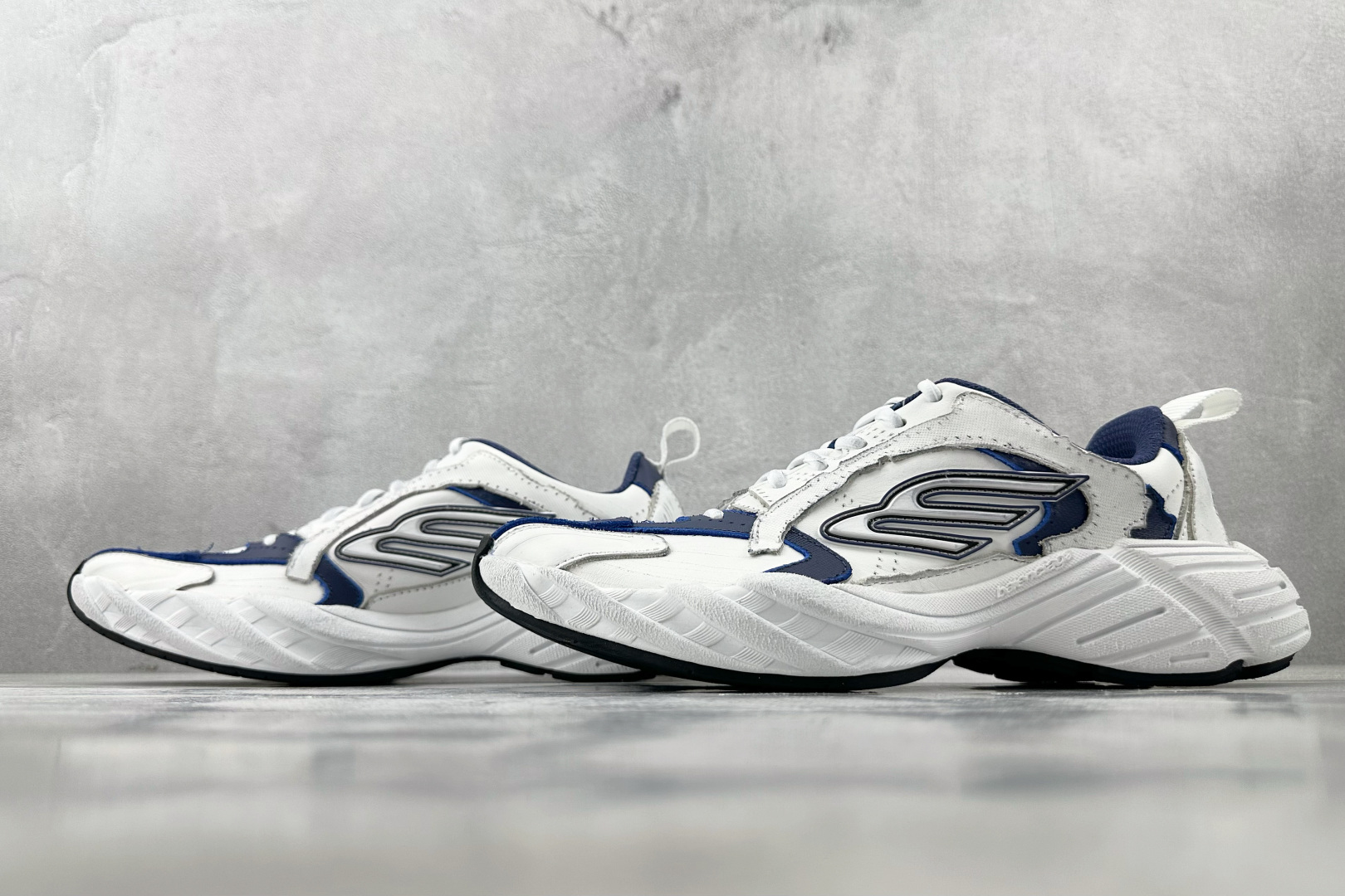 P400VG版本代购版 Balenciaga巴黎世家 Monday 白色 825418WDWTS