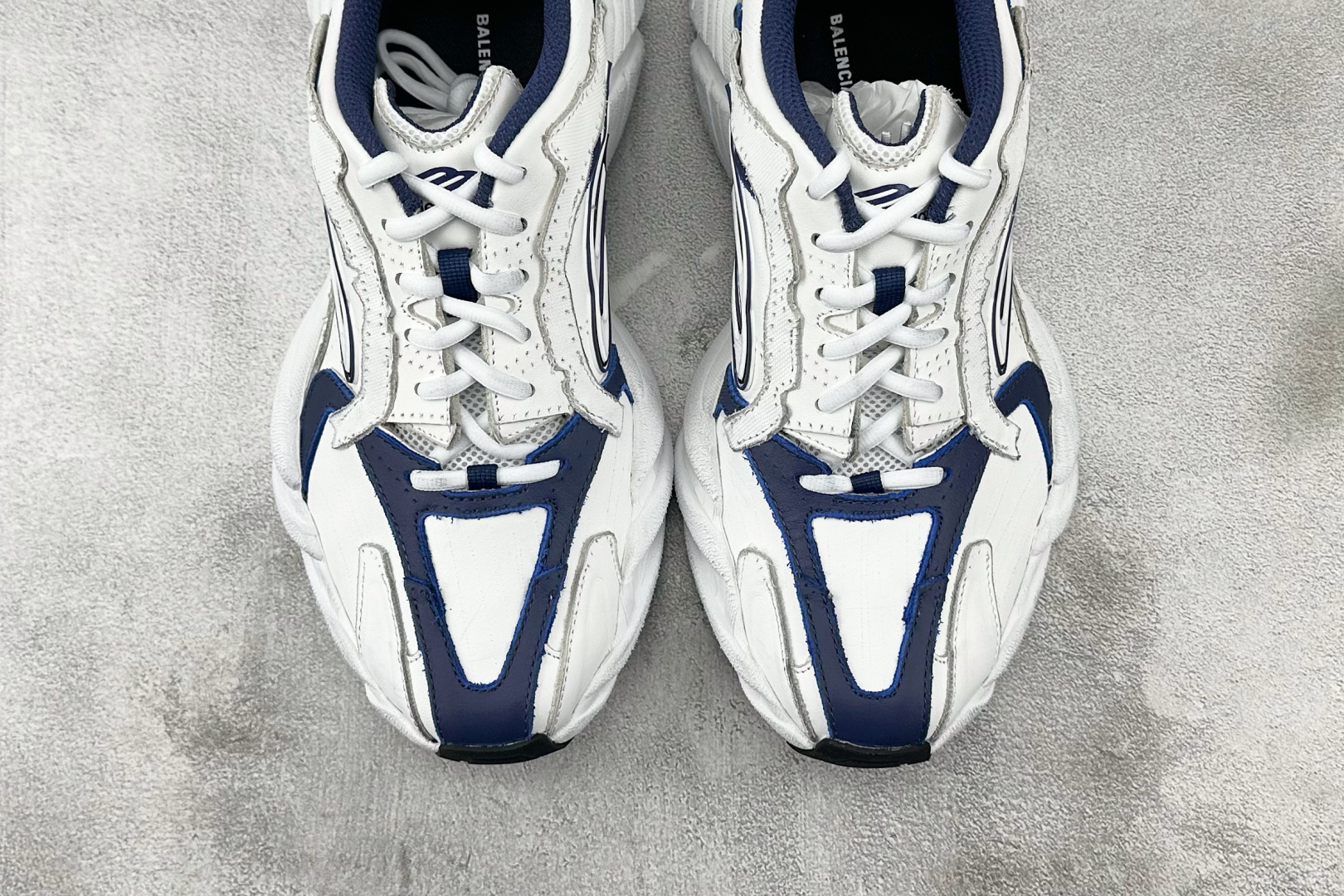 P400VG版本代购版 Balenciaga巴黎世家 Monday 白色 825418WDWTS