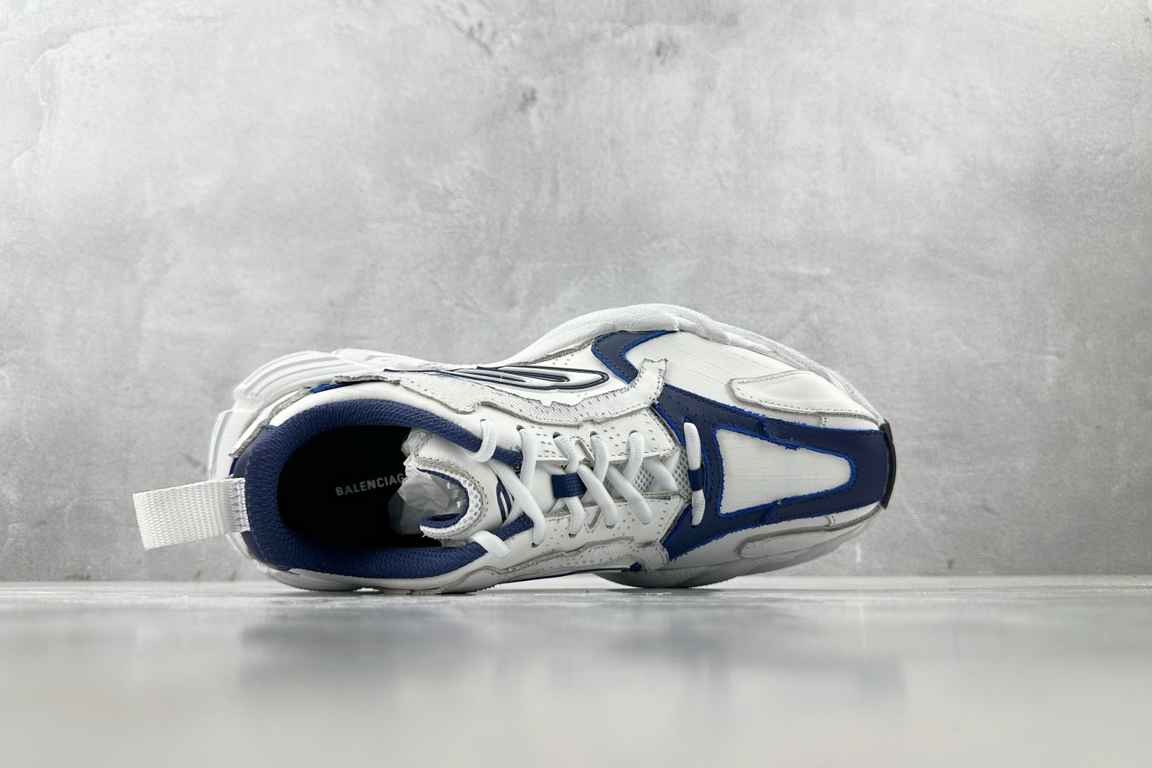 P400VG版本代购版 Balenciaga巴黎世家 Monday 白色 825418WDWTS