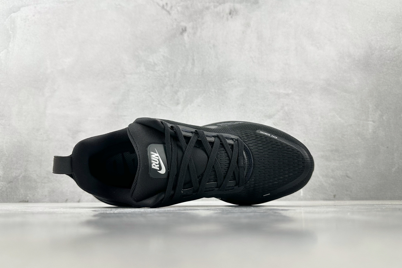 全套数据私模 Nike Vomero 18 黑色 HM6803-005