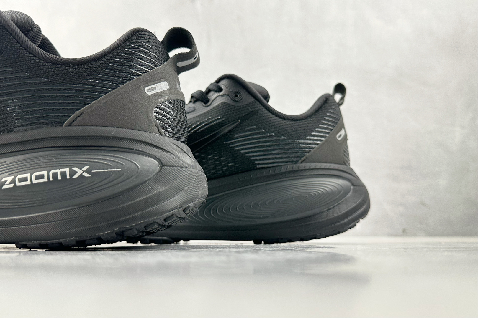 全套数据私模 Nike Vomero 18 黑色 HM6803-005
