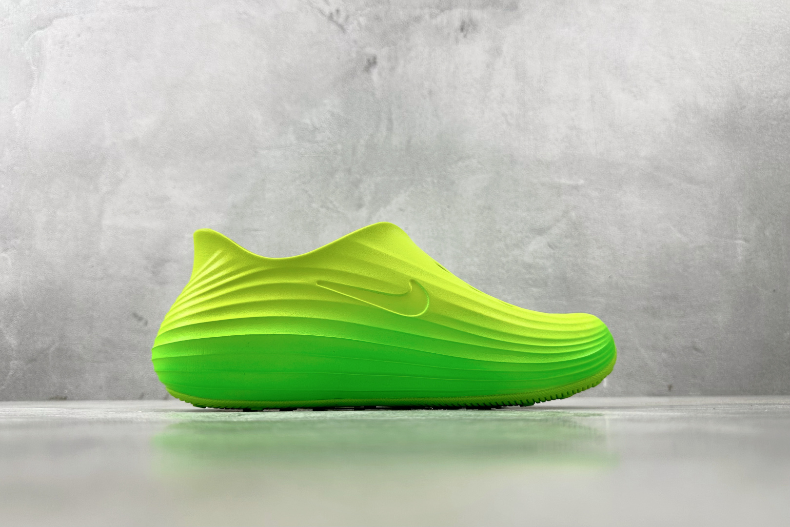 Nike ReactX Rejuven8 Green Strike 绿色 HV5060-300