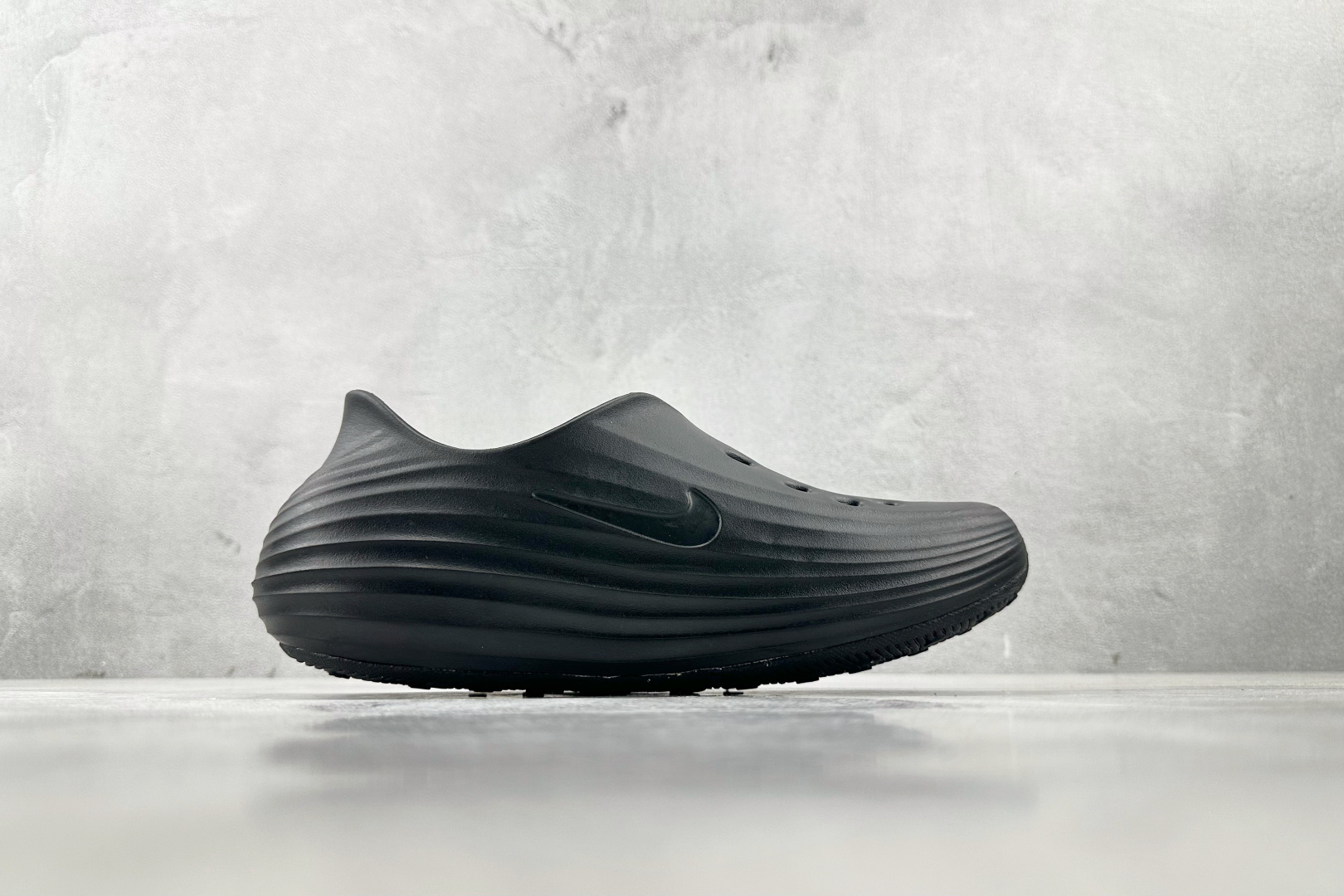 Nike ReactX Rejuven8 黑绿 HV5060-003