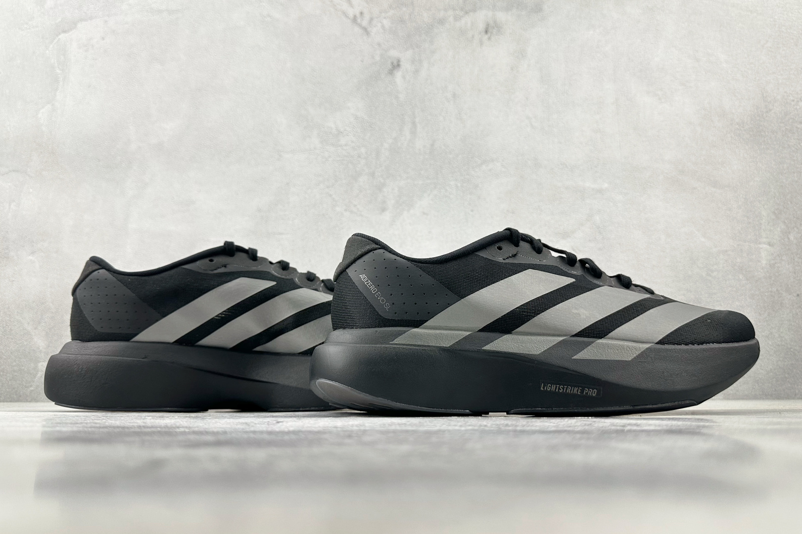 全新工厂开发 adidas Adizero EVO SL 黑色 JP7147