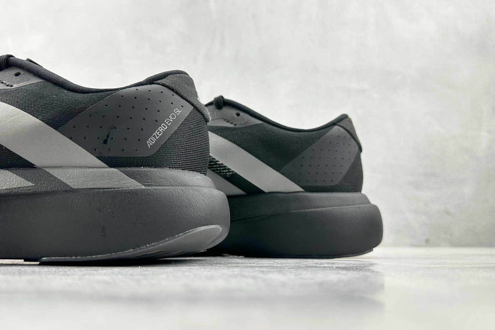 全新工厂开发 adidas Adizero EVO SL 黑色 JP7147