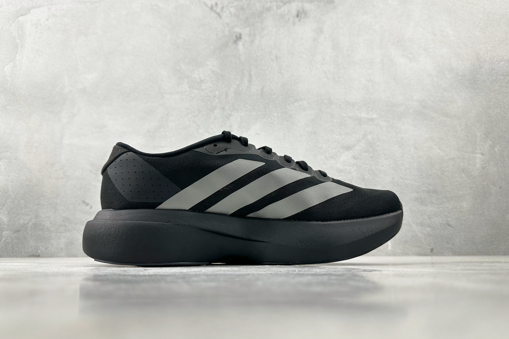 全新工厂开发 adidas Adizero EVO SL 黑色 JP7147