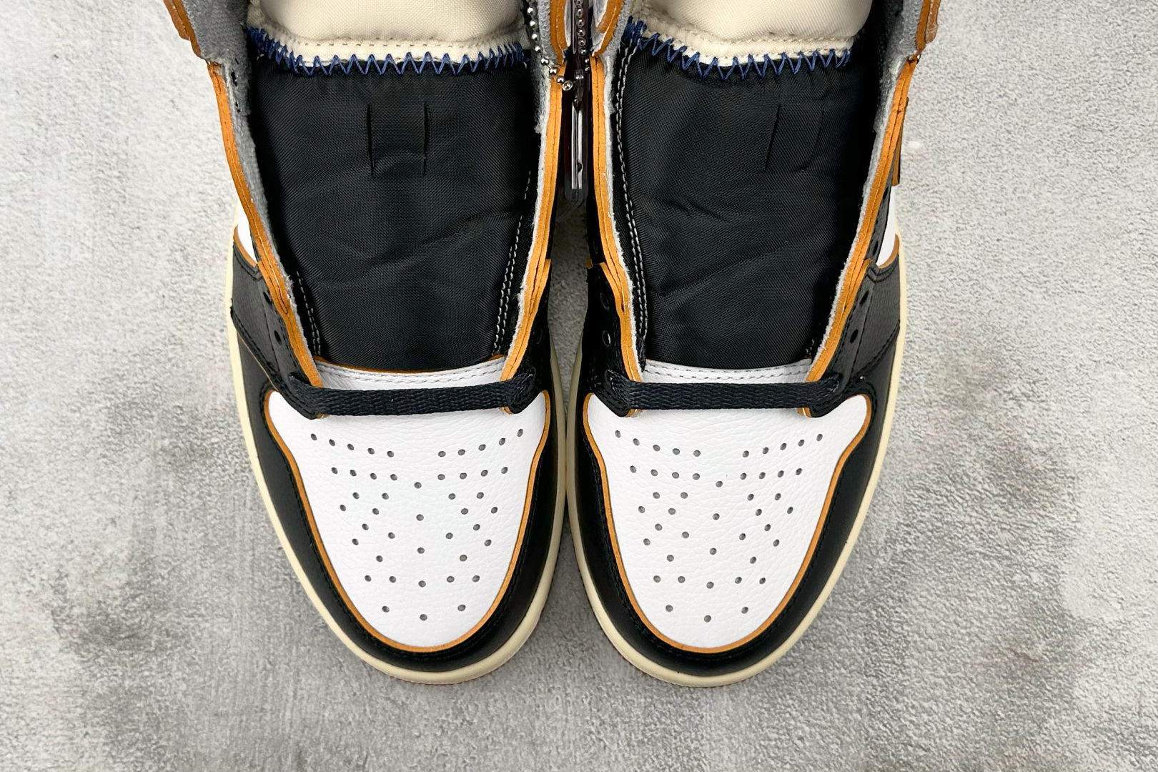 东南亚订单 Union x Jordan Air Jordan 1 Retro High Og Nrg黑白红 BV1300-106
