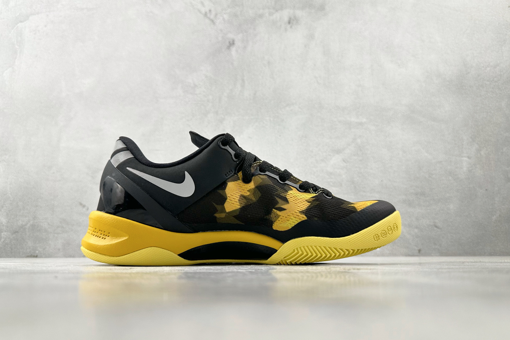 450 纯原生产线 Nike Kobe 8 ZK 8 圆头系带 黑黄 国内XDR版 555286-077